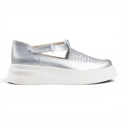 Handwoven Closed Sneakers R901