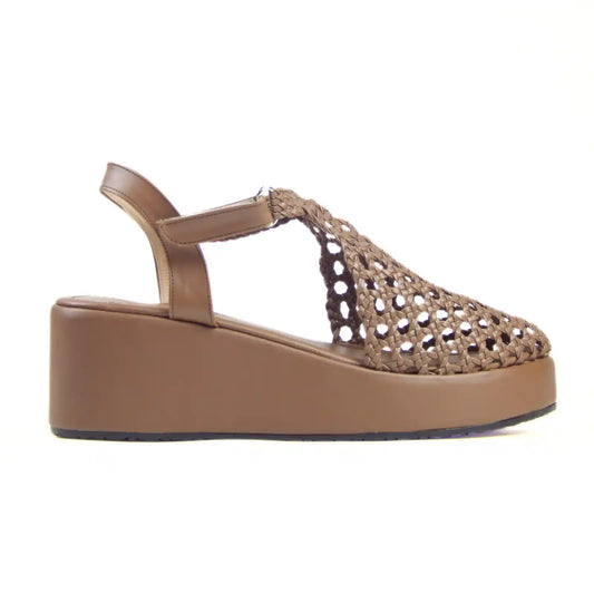 Wedge 6cm braided sandals R700