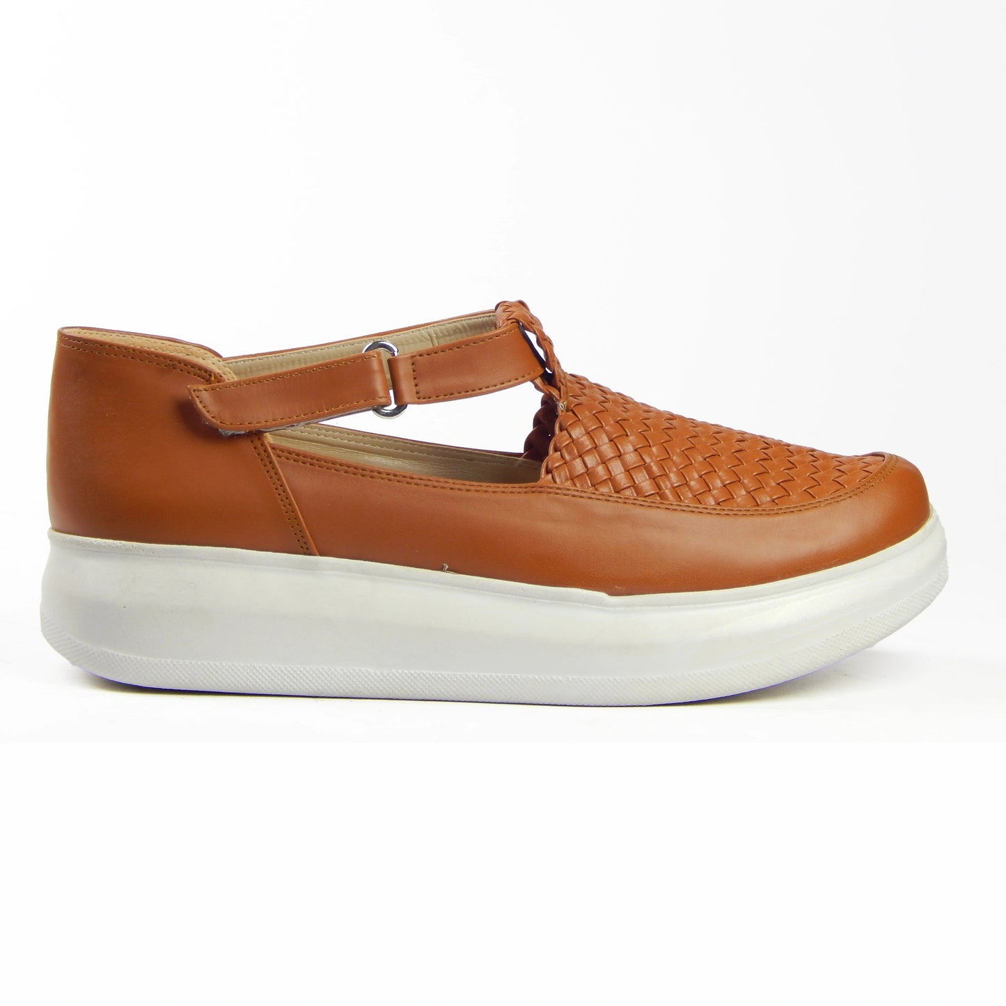 Handwoven Closed Sneaker R901