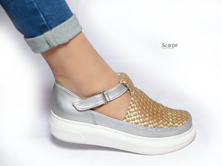 Handwoven Closed Sneaker R901