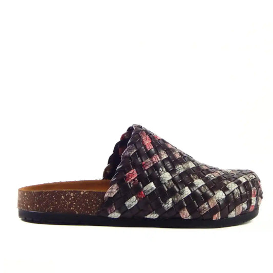 Velora Clogs