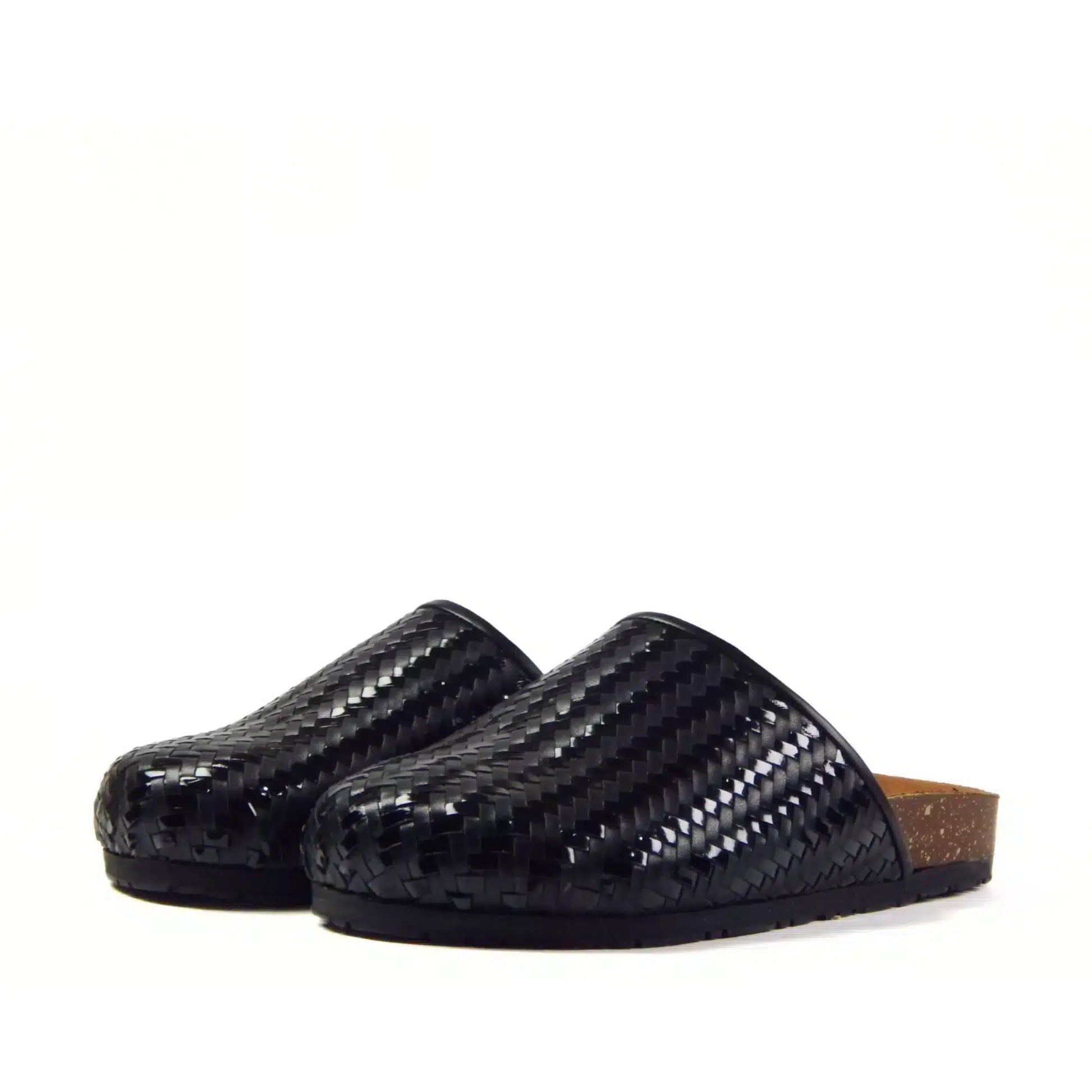 The Onyx Weave Clog