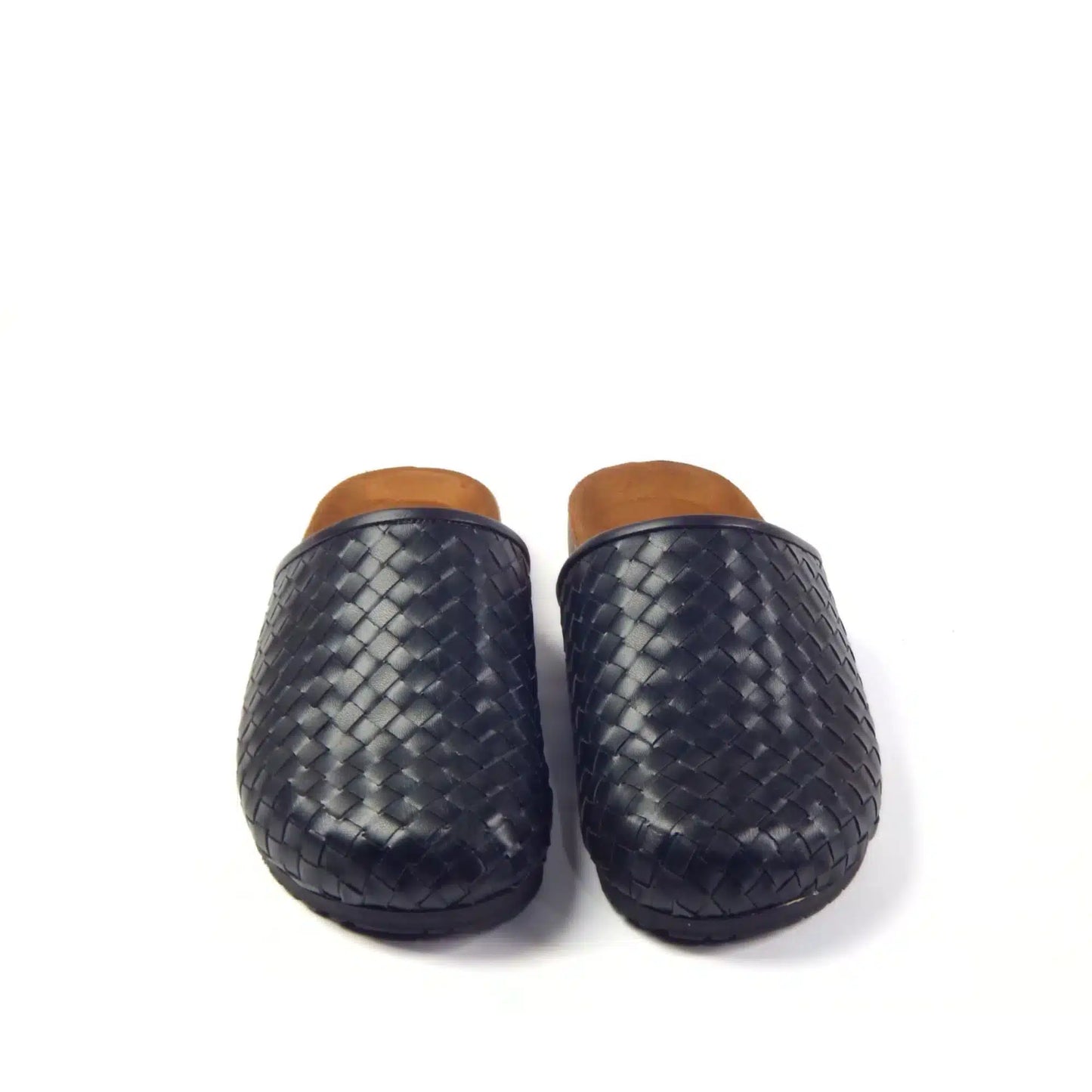 Onyx Clogs