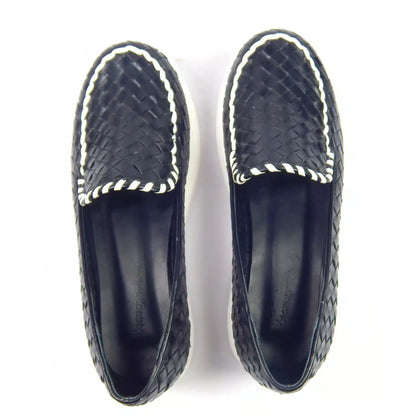 Handwoven Closed Sneaker