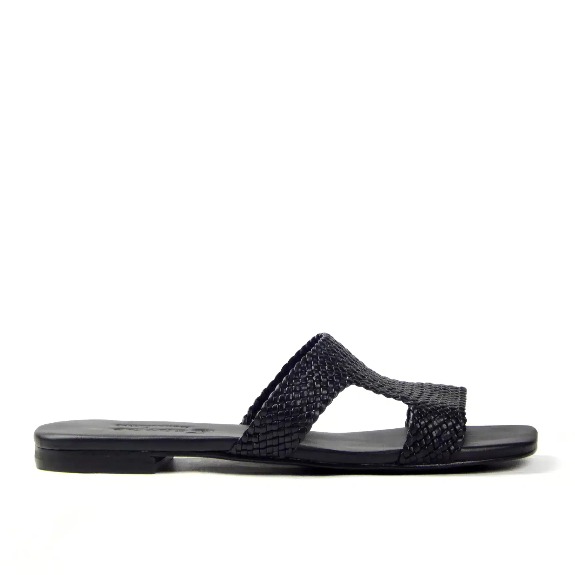 Untitled-design_20260108_145900_0000-2000x2000-1.webp Soleil Weave Sandal - Image 1